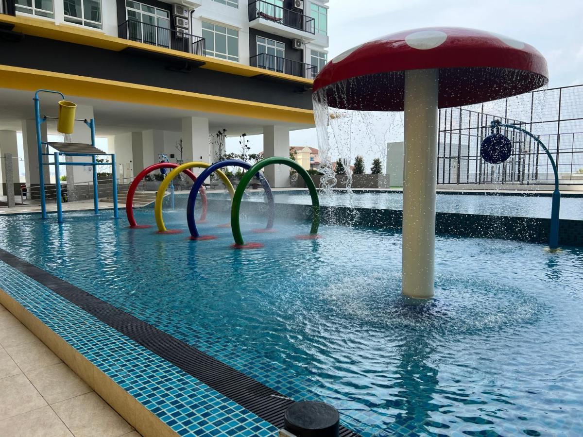 New!! Loving Night Novo 2Br 4-9Pax I Jonker I Netflix I Family Apartment Malacca Ngoại thất bức ảnh